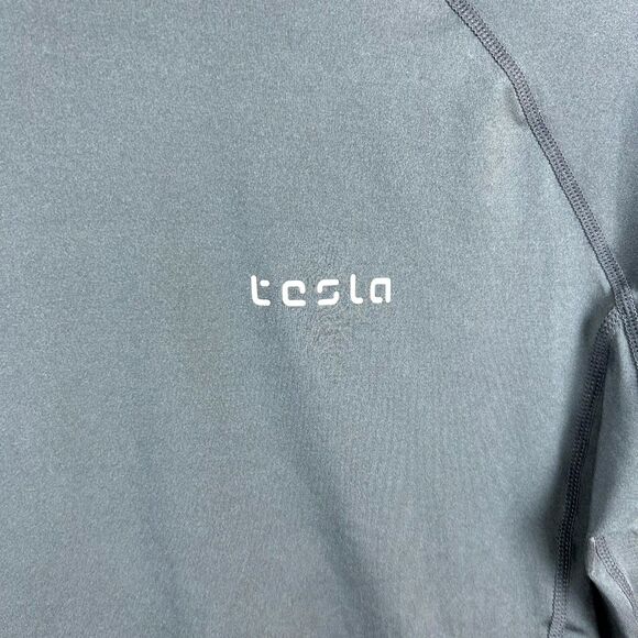 Tesla Shirt Men Medium Gray Loose Fit Mock Neck Long Sleeve Performance Pullover - Picture 2 of 7